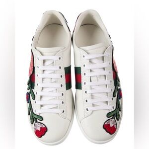 Gucci Leather Low Top Sneakers